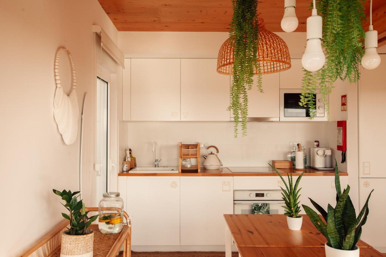 We Surf House Bed and Breakfast Figueira da Foz Exteriör bild