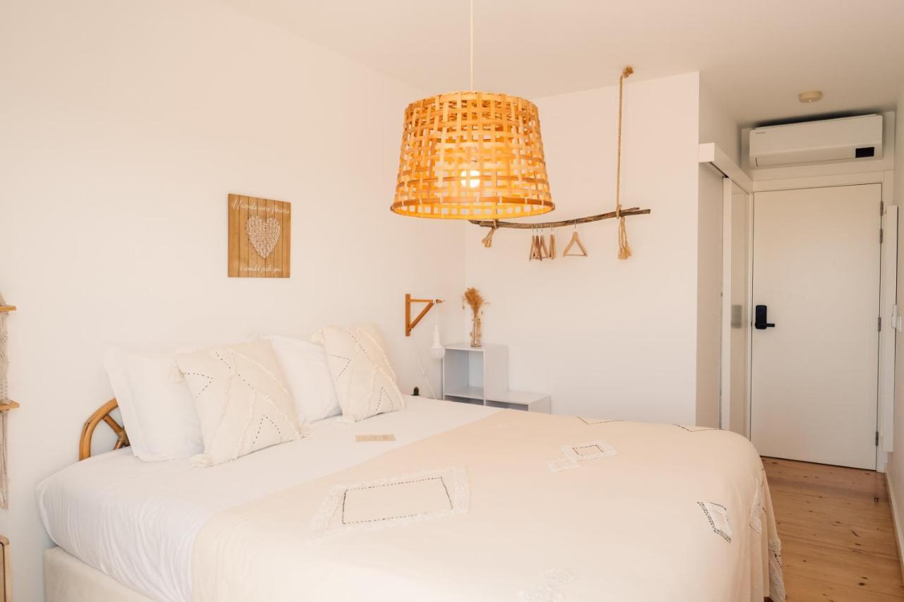 We Surf House Bed and Breakfast Figueira da Foz Exteriör bild