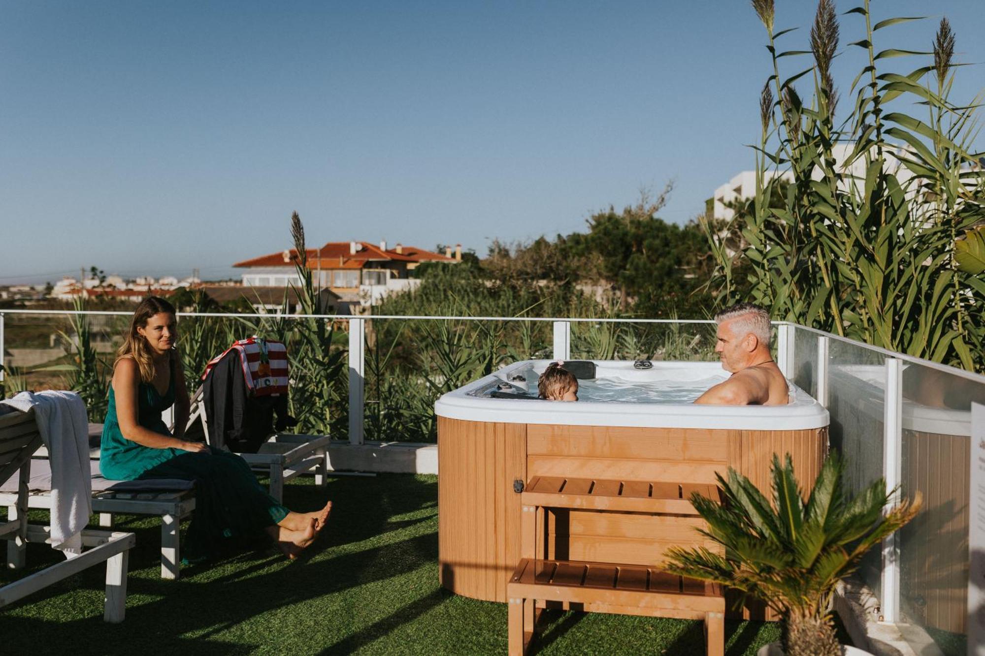 We Surf House Bed and Breakfast Figueira da Foz Exteriör bild