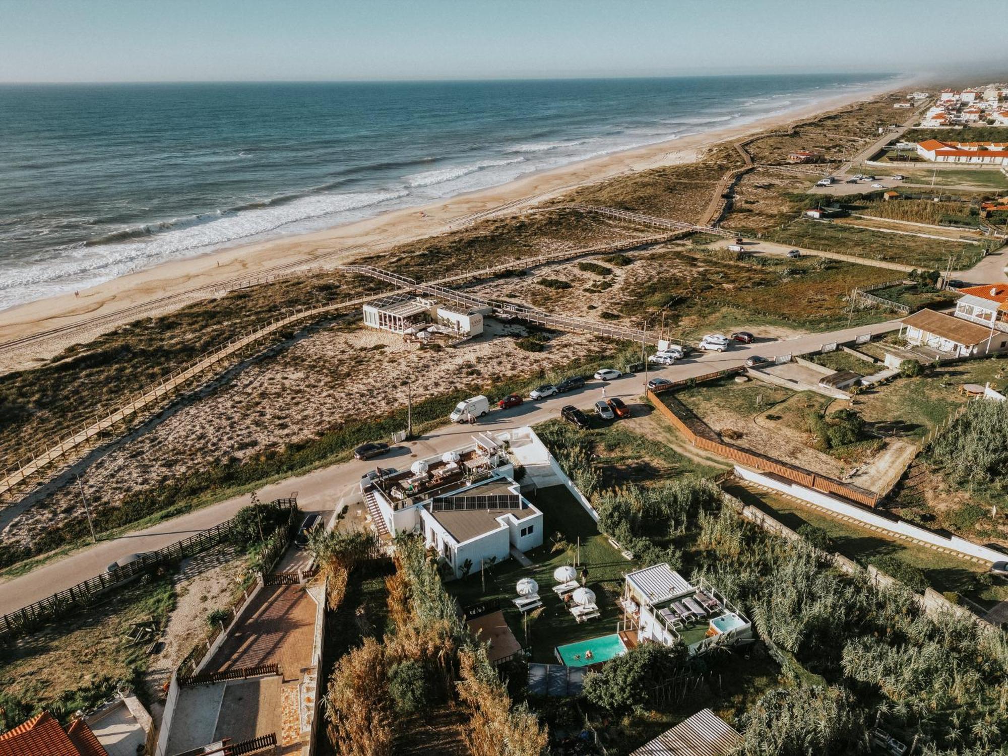 We Surf House Bed and Breakfast Figueira da Foz Exteriör bild