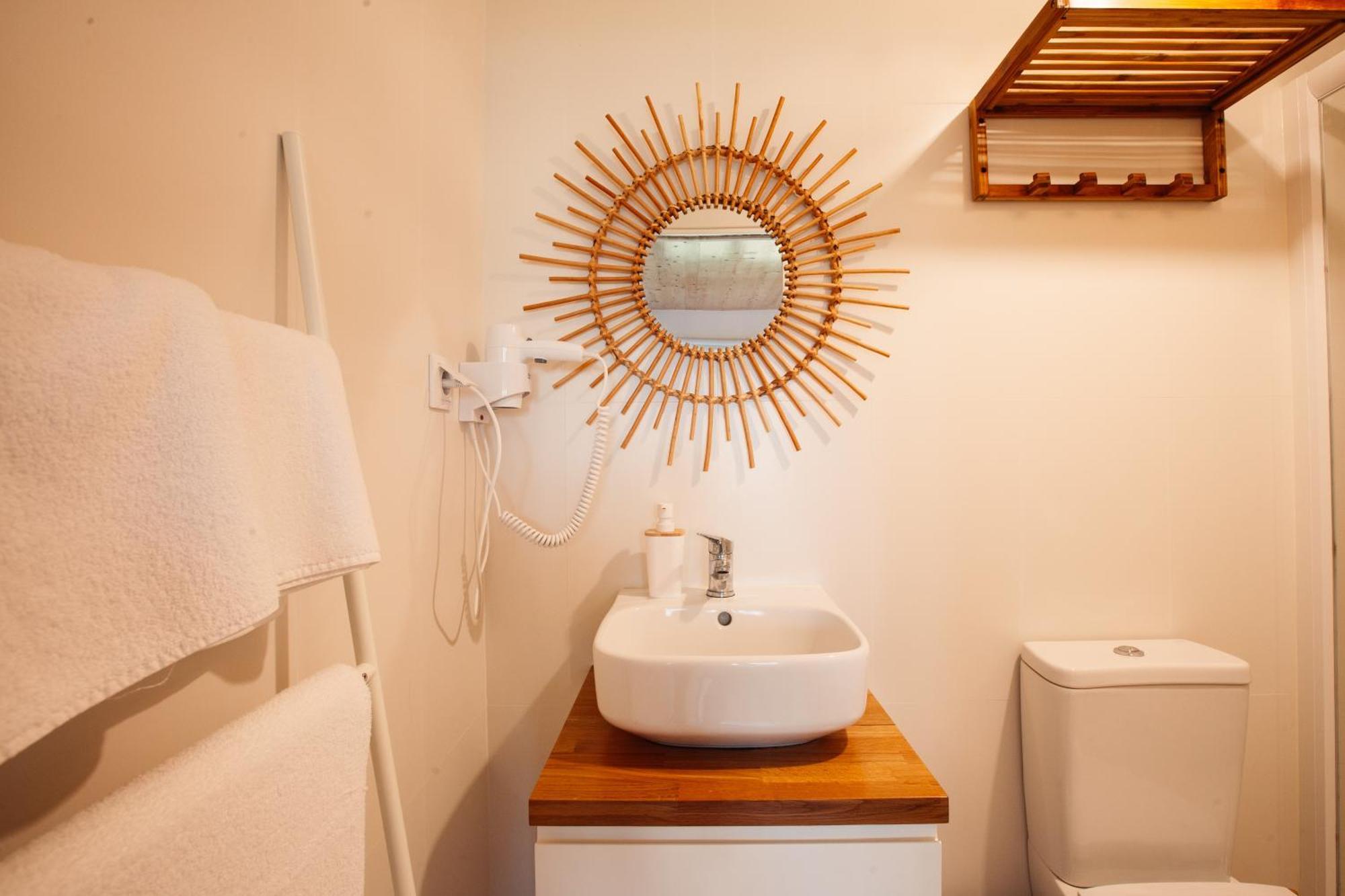 We Surf House Bed and Breakfast Figueira da Foz Exteriör bild