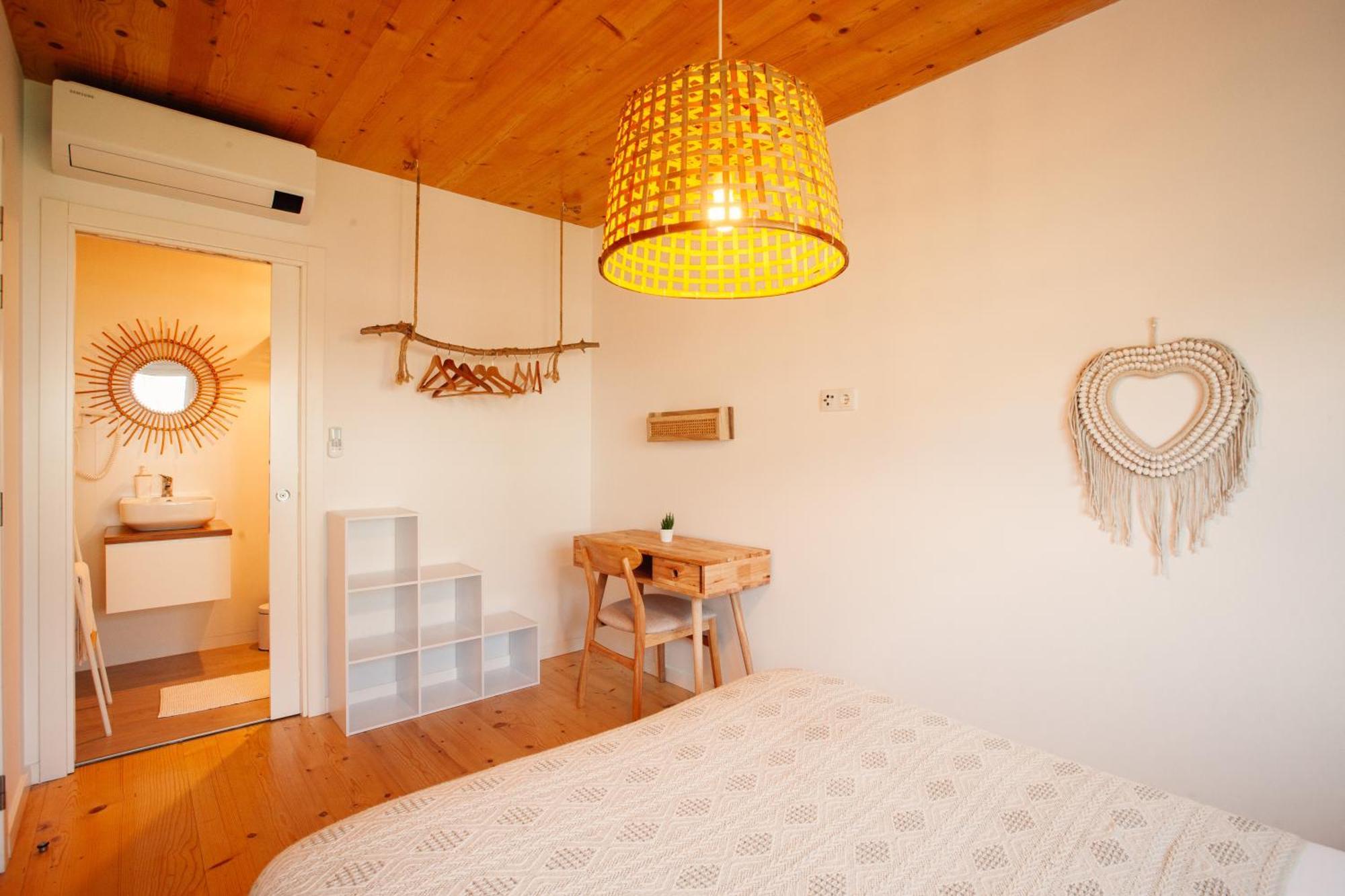 We Surf House Bed and Breakfast Figueira da Foz Exteriör bild